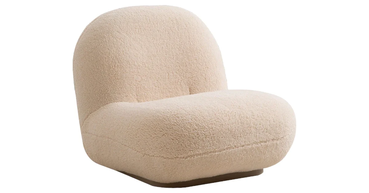 Curvy Berber Fleece Creamy White Pacha chair - Avantika Chair